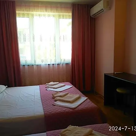 Plaza 호텔 4*